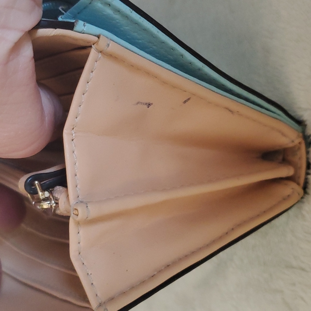 Kate Spade wallet - Picture 9 of 9